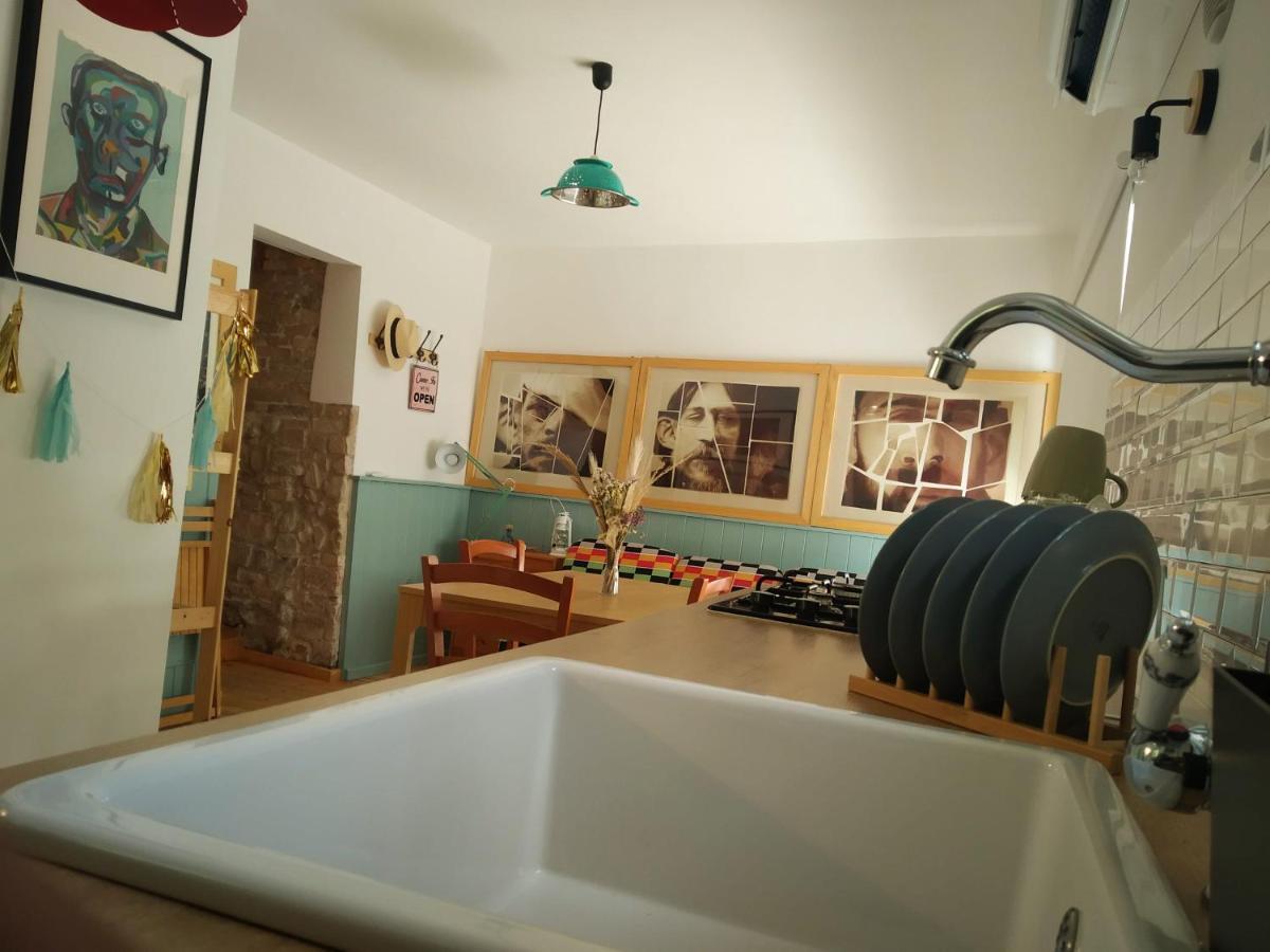 アトリ La Finestra Sul Cortile Bed & Breakfast エクステリア 写真