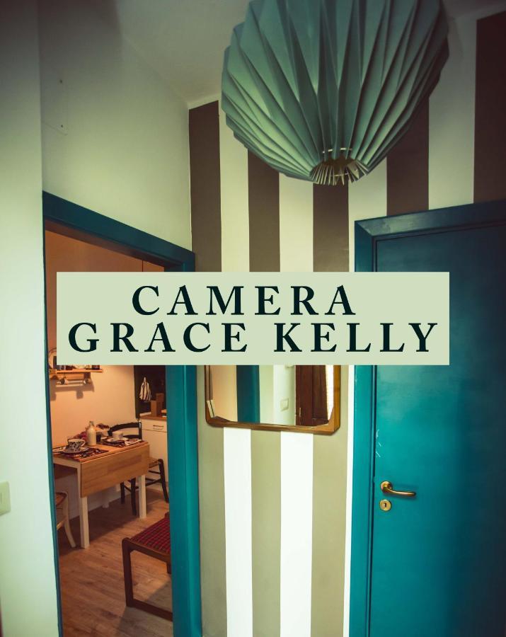 アトリ La Finestra Sul Cortile Bed & Breakfast エクステリア 写真