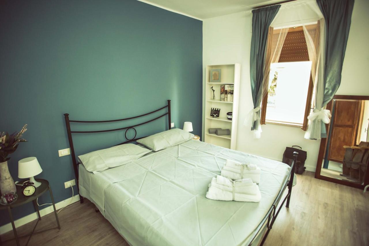 アトリ La Finestra Sul Cortile Bed & Breakfast エクステリア 写真