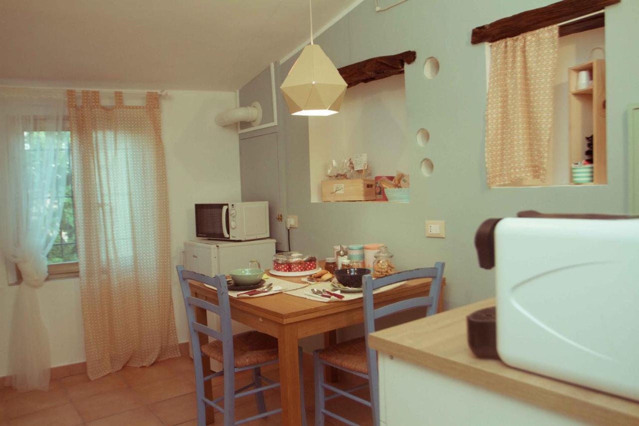 アトリ La Finestra Sul Cortile Bed & Breakfast エクステリア 写真