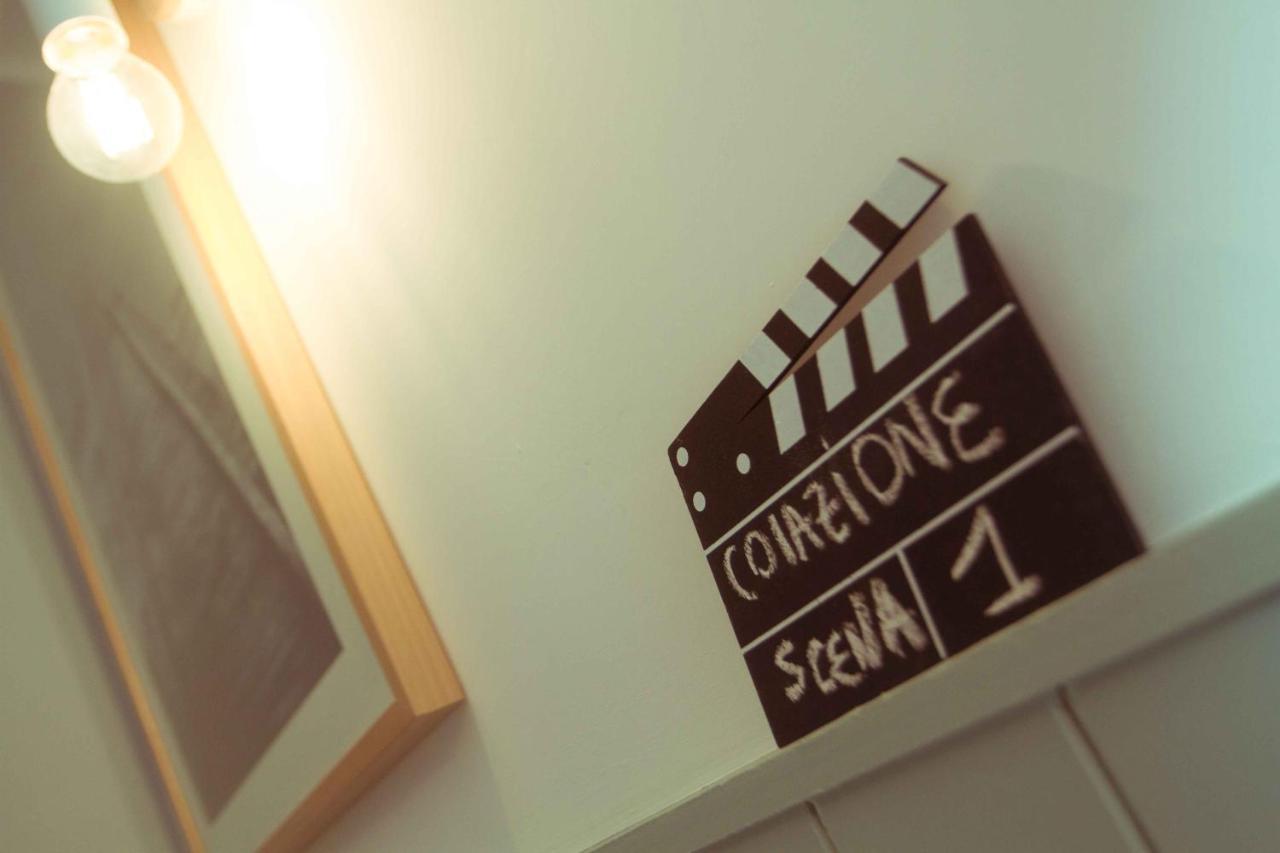 アトリ La Finestra Sul Cortile Bed & Breakfast エクステリア 写真