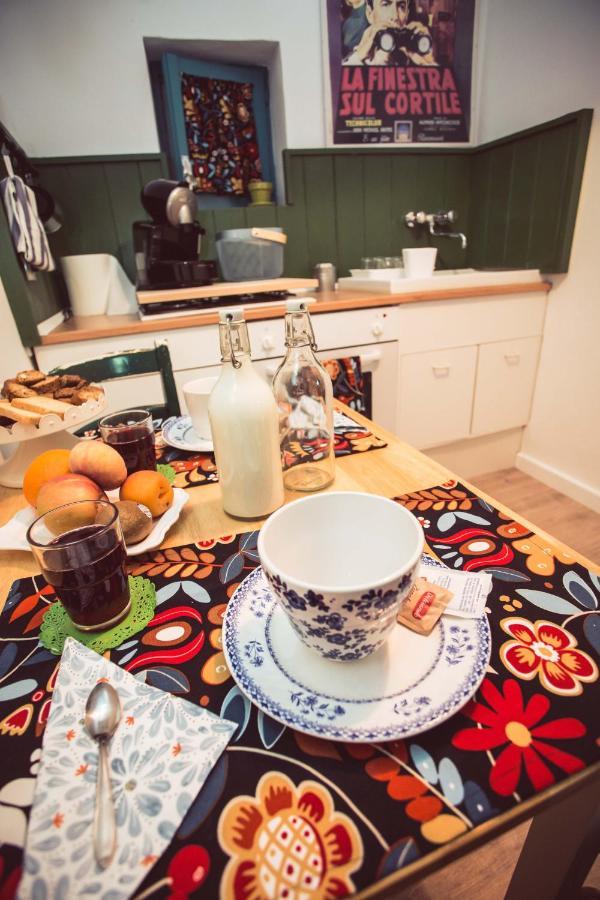アトリ La Finestra Sul Cortile Bed & Breakfast エクステリア 写真