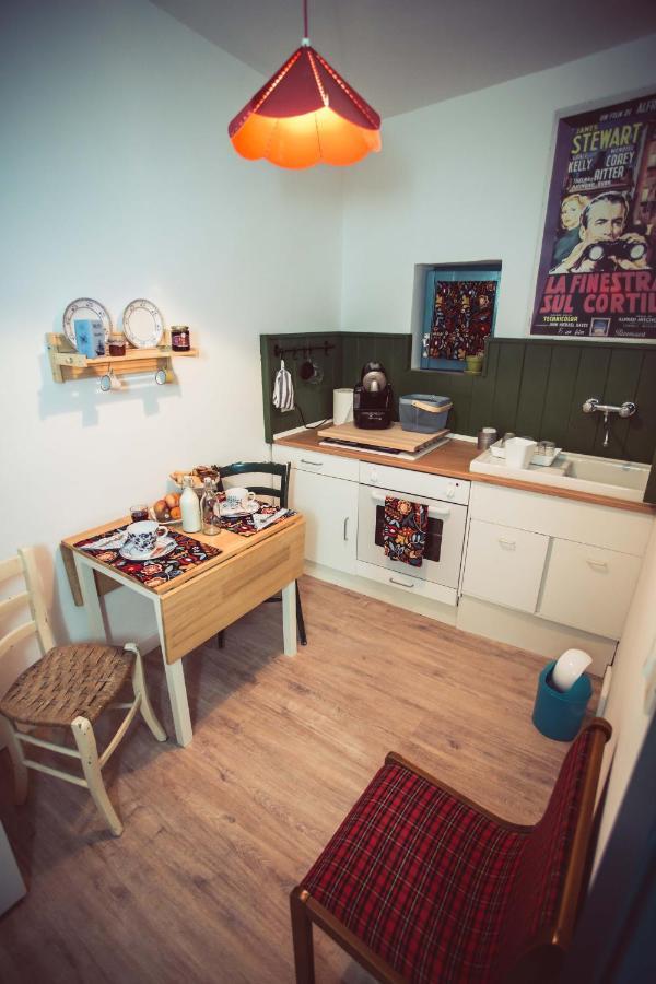 アトリ La Finestra Sul Cortile Bed & Breakfast エクステリア 写真